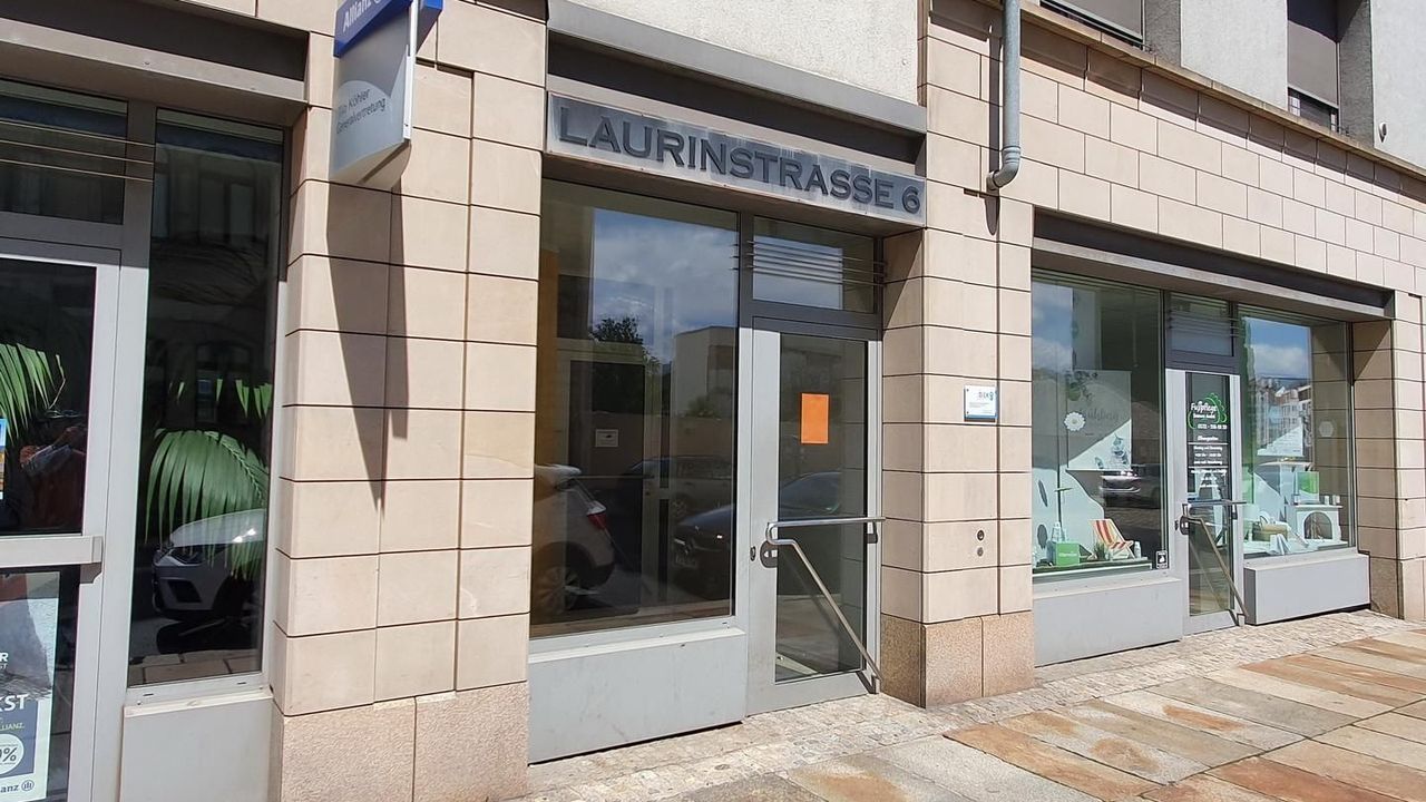 Fassade / Eingang Fassade / Eingang